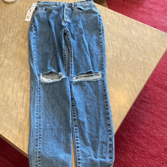 NWT, WeWoreWhat The Danielle Distressed Denim Jeans - Picture 4 of 8